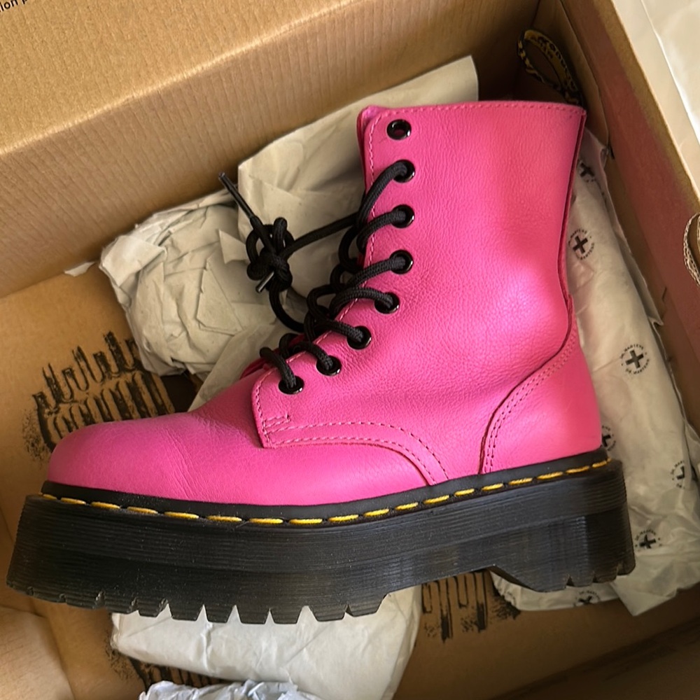 Dr. Martens Fuchsia Ankle Boots 5 - Picture 7 of 16